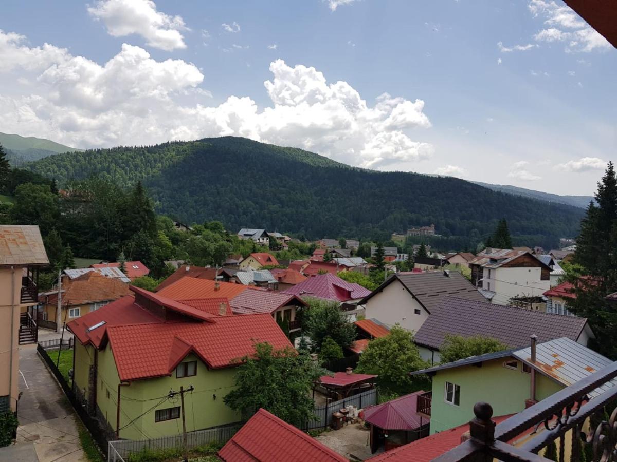 Hotel Iri Buşteni 外观 照片