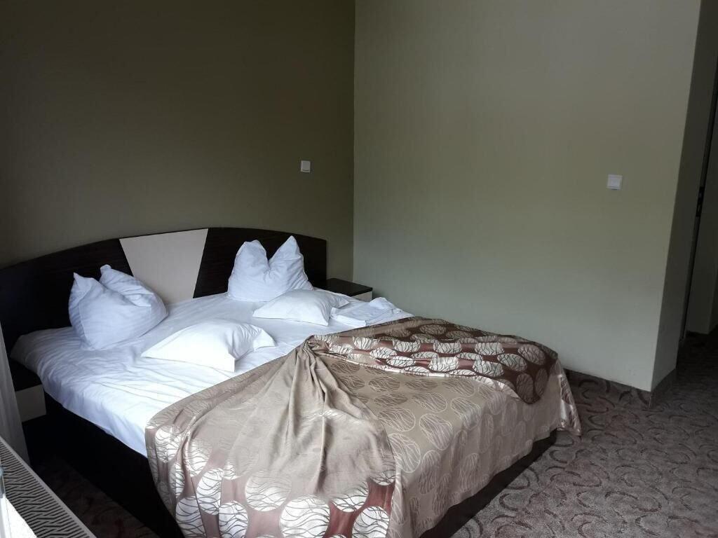 Hotel Iri Buşteni 外观 照片