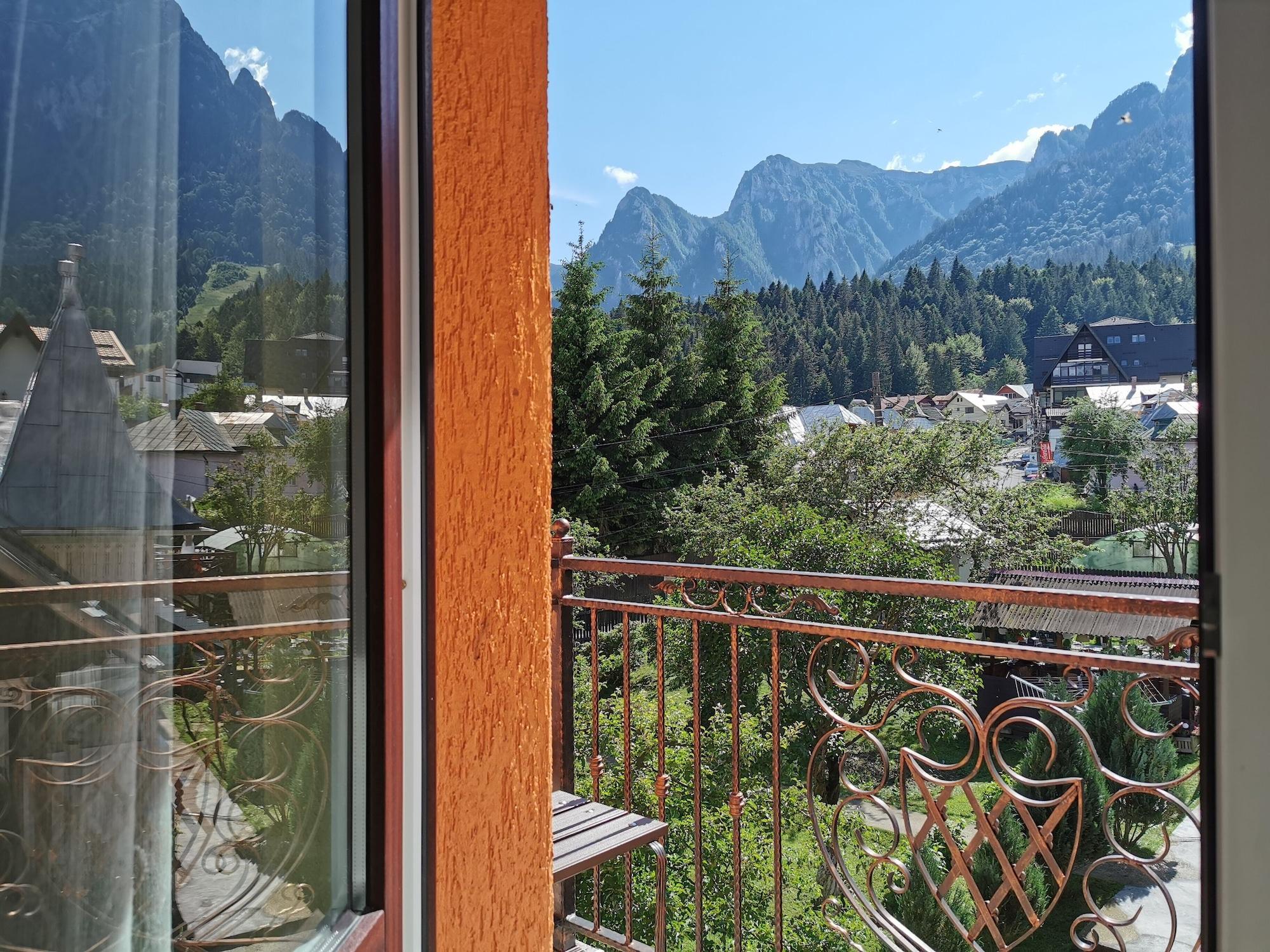 Hotel Iri Buşteni 外观 照片