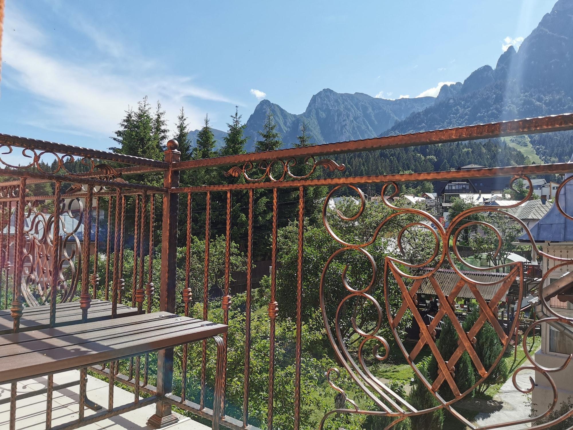 Hotel Iri Buşteni 外观 照片