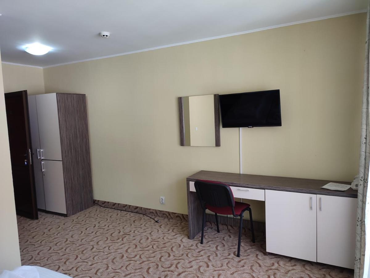 Hotel Iri Buşteni 外观 照片