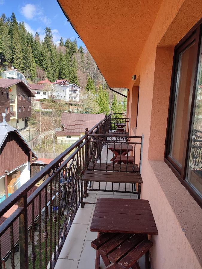 Hotel Iri Buşteni 外观 照片