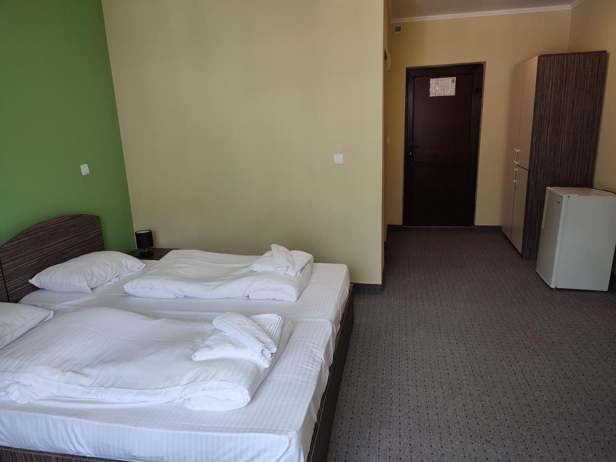 Hotel Iri Buşteni 外观 照片