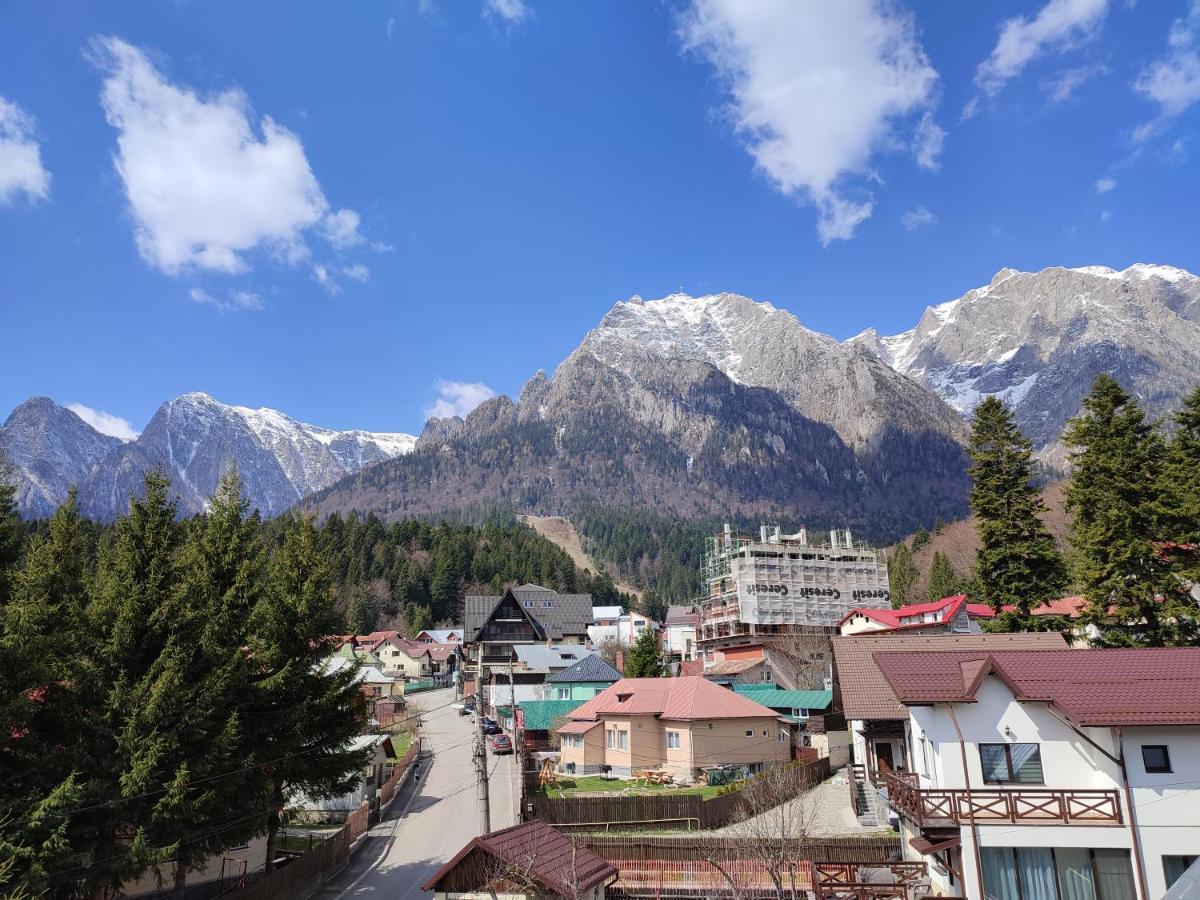 Hotel Iri Buşteni 外观 照片