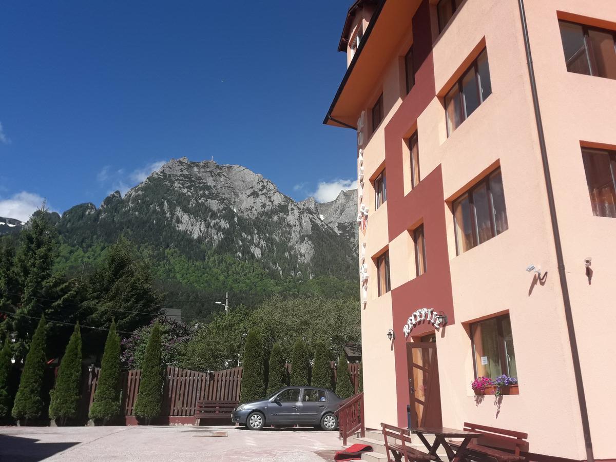 Hotel Iri Buşteni 外观 照片